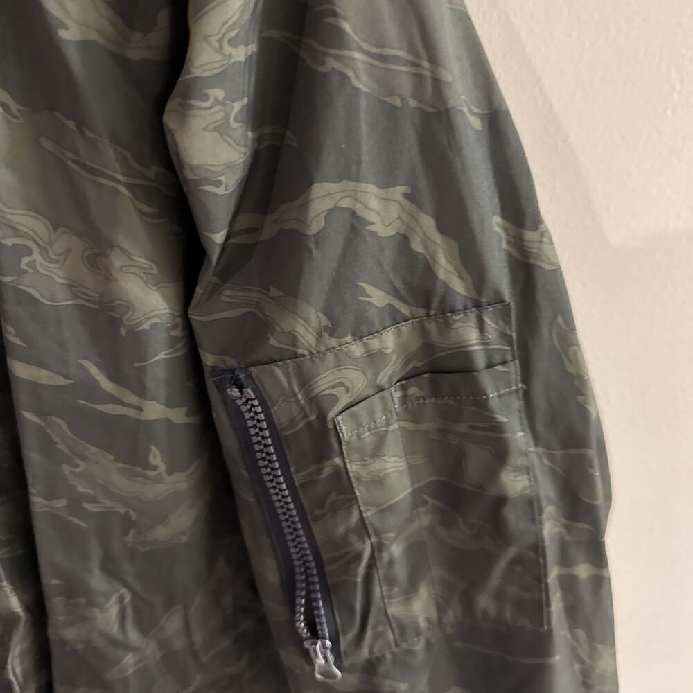 No Boundaries Men's Camo Bomber Jacket, Full Zip, Size L - Picture 4 of 5